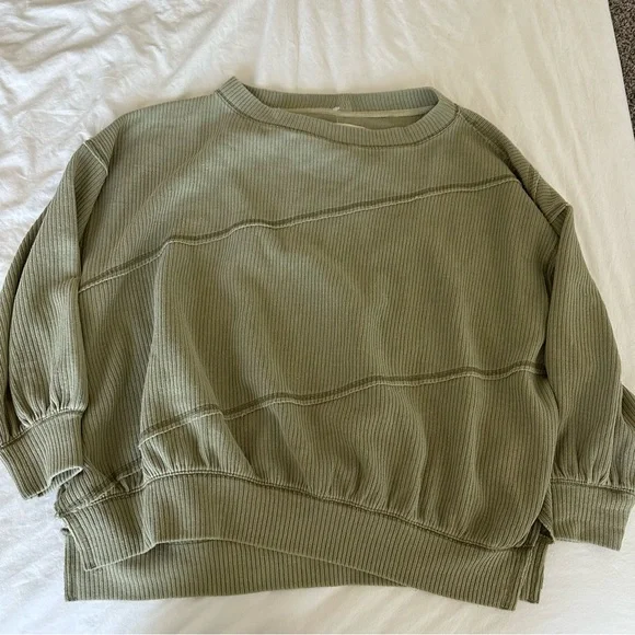 SOLD NEW FP we the free free people green pullover - Picture 2 of 4